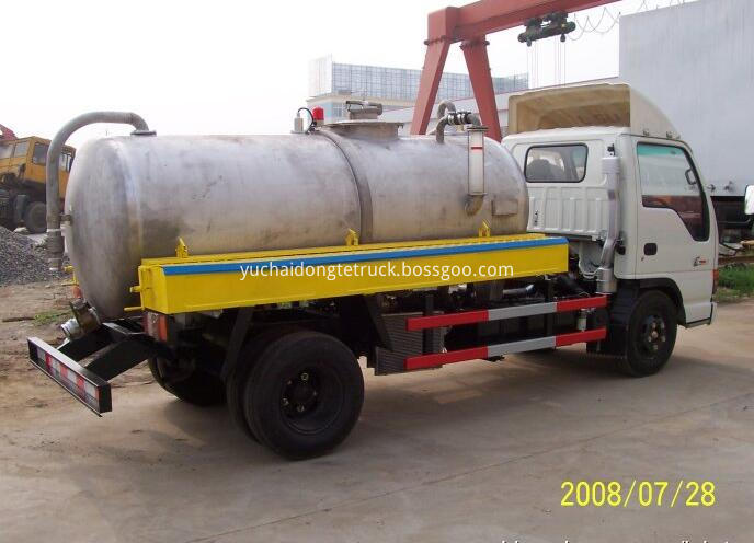 ISUZU 3Ton stainless steel suction tank