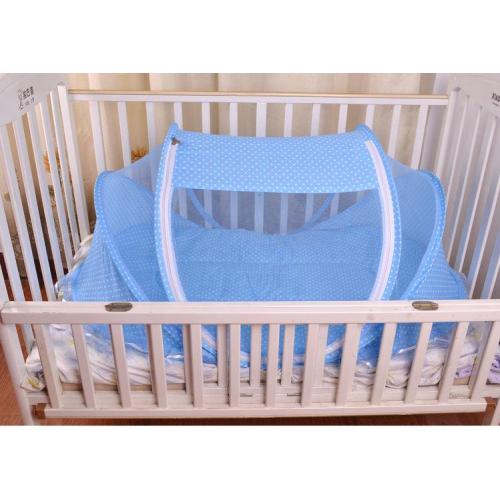 Moustiquaire de sécurité pour lit de bébé avec tapis