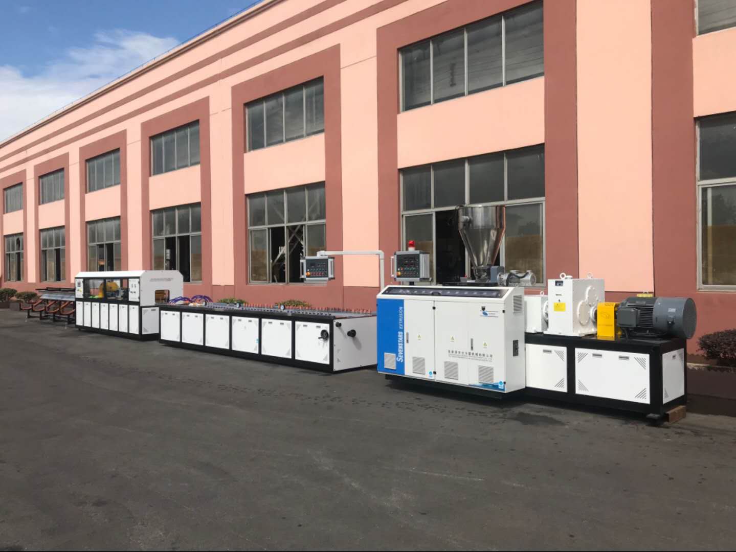 Машина для производства ПВХ профиля PVC profile production machine