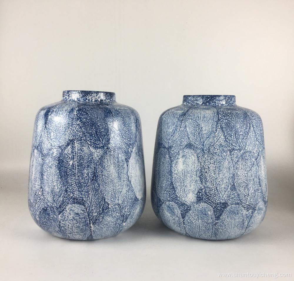 New leaf pattern under glazed ceramic vase