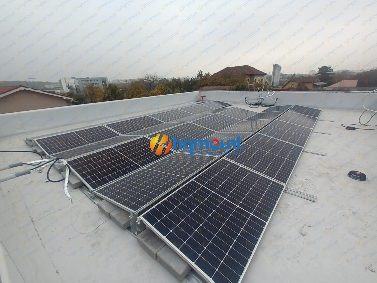 Ballasted Mounting Structure For Flat Roof Solar Pv Panels, High ...
