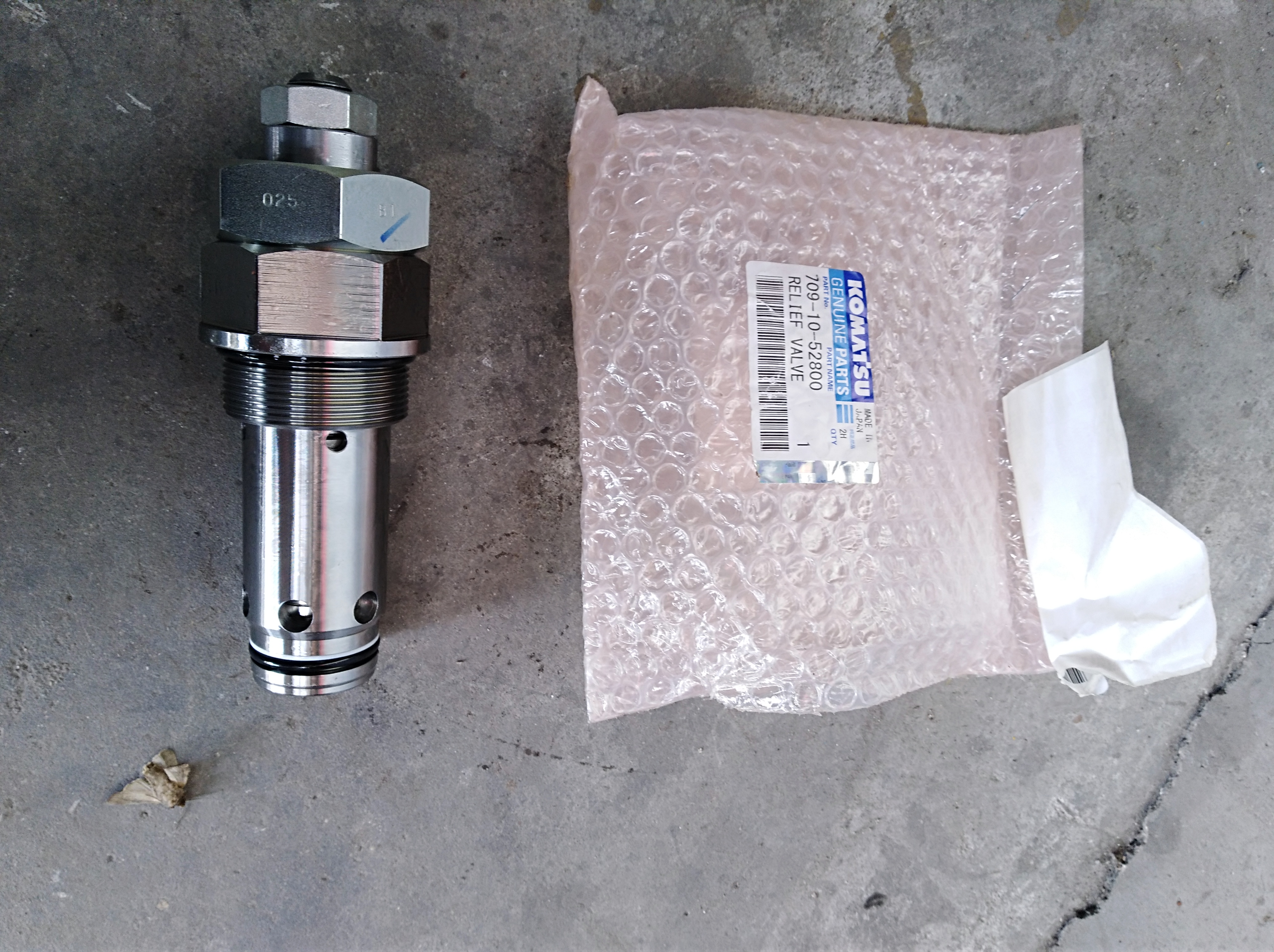 709-10-52800 valve parts price (1)