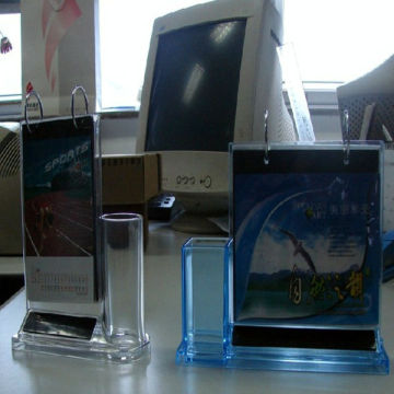 Desktop acrylic pen holder with calendar