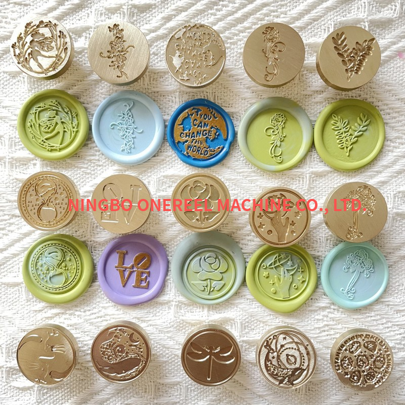 Plastic Coins (3) Plastic Coins (3)