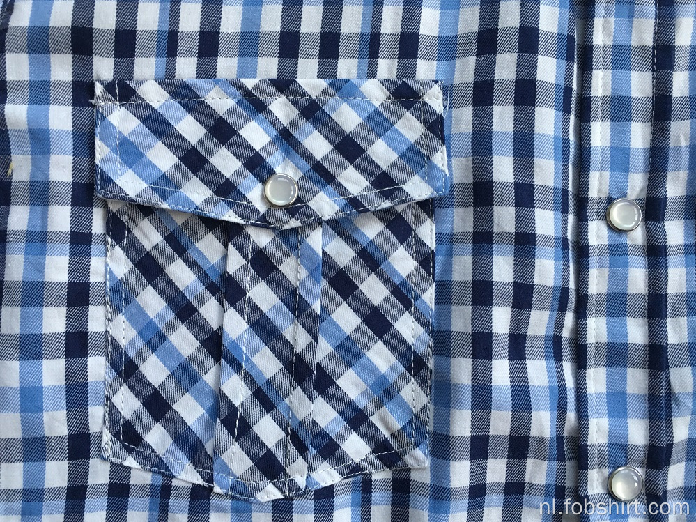 Man Shirt Voor Blauwe Kleur