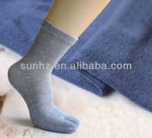 Men toe socks