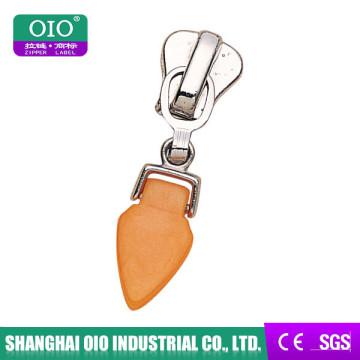 OIO Decorative Zinc Alloy Metal Zipper Slider Plastic In Zippers Slider For Luggage