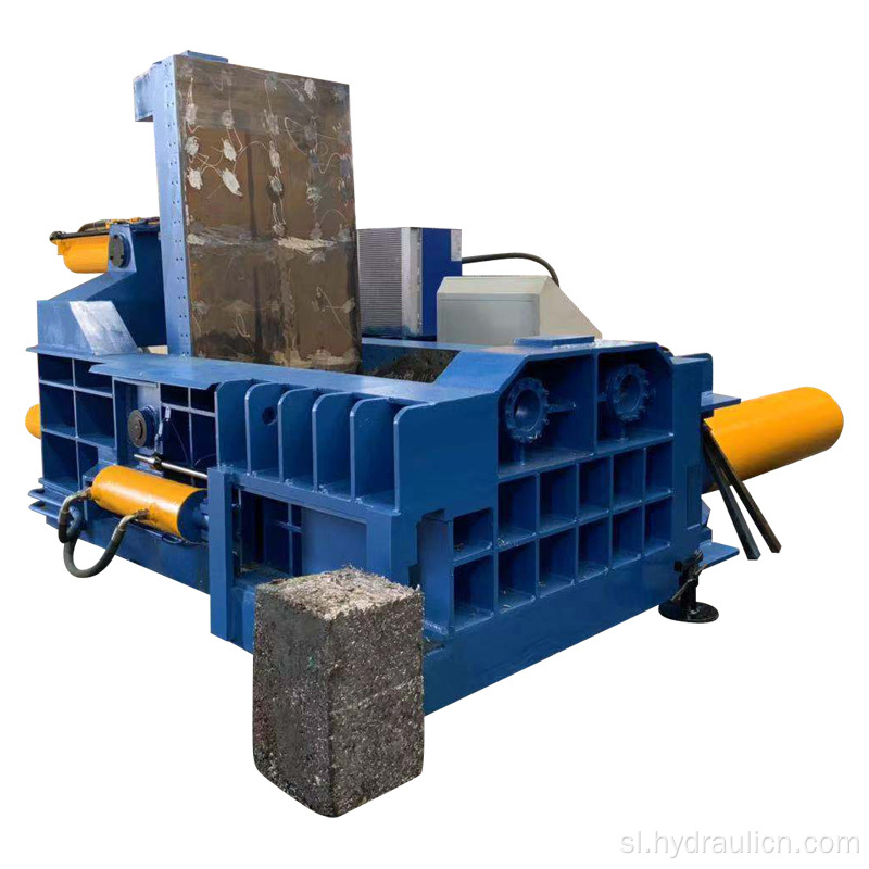 Avtomatski stroj za stiskanje kovin iz hidravličnih odpadkov