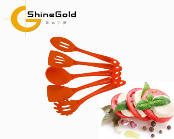 practical kitchen tools