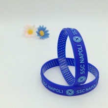 Latest Design Colorized Embossed Silicone Bracelets