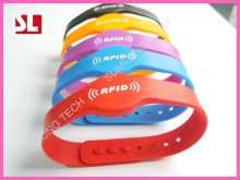 New design! 13.56MHz Silicone Wristband RFID Proximity Watch Type RFID Wristband Waterproof IC tag
