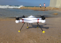 Drone de pêche avec libération d&#39;appâts