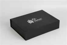 Magnetic storage closure box in sizes