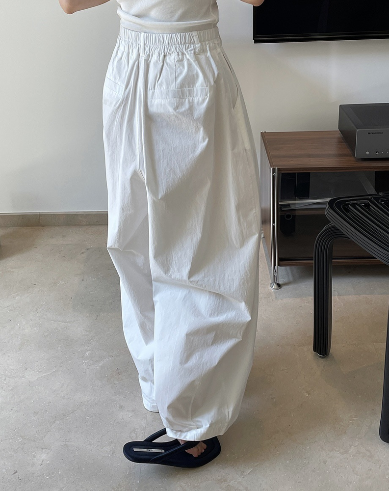 Широкие брюки шикарного минималистского силуэта в японском стиле Japanese-Style Chic Minimalist Silhouette Wide Leg Pants