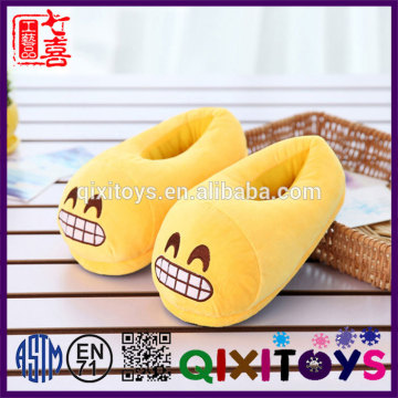 hot selling emoji plush slipper emoji best selling emoji plush slipper