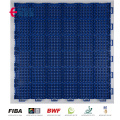 อัพเกรดประเภทการเชื่อมต่อที่อ่อนนุ่ม PP Interlock Tiles Floor Basketball Court Floor