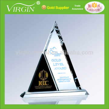 Exquisite crystal triangle shape award stand as company anniversary award