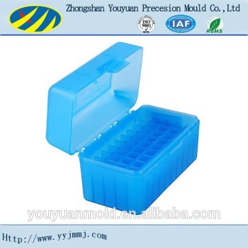 small clear plastic boxes with dividers