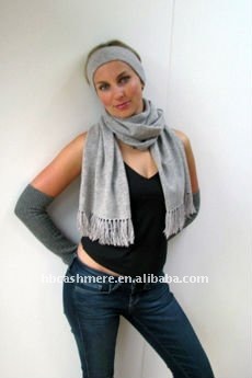 Plain scarf