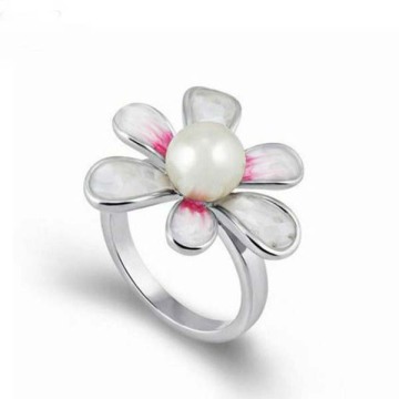 Crystal Flower Pearl Ring