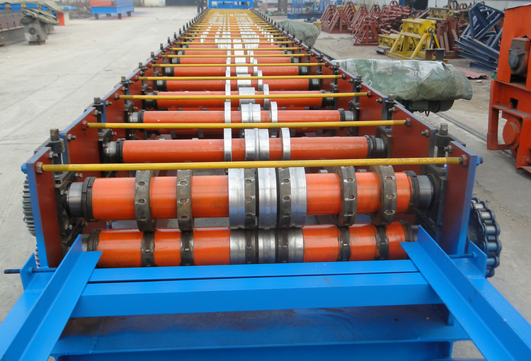 Bodenplattform-Rolle, die Maschine bildet (3) Steel Deck Tile Roll Forming Machine