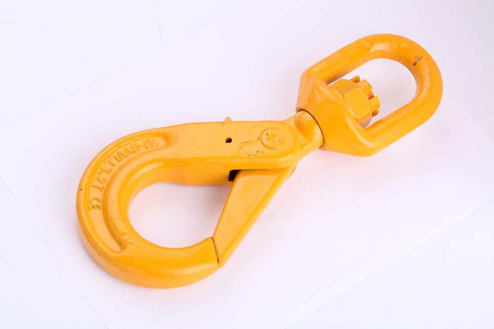 G80 European Type Swivel Self-Locking Hook