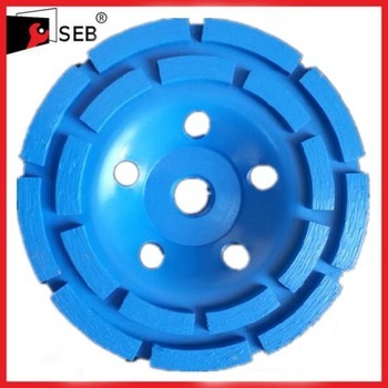 Segmented diamond grinding disc