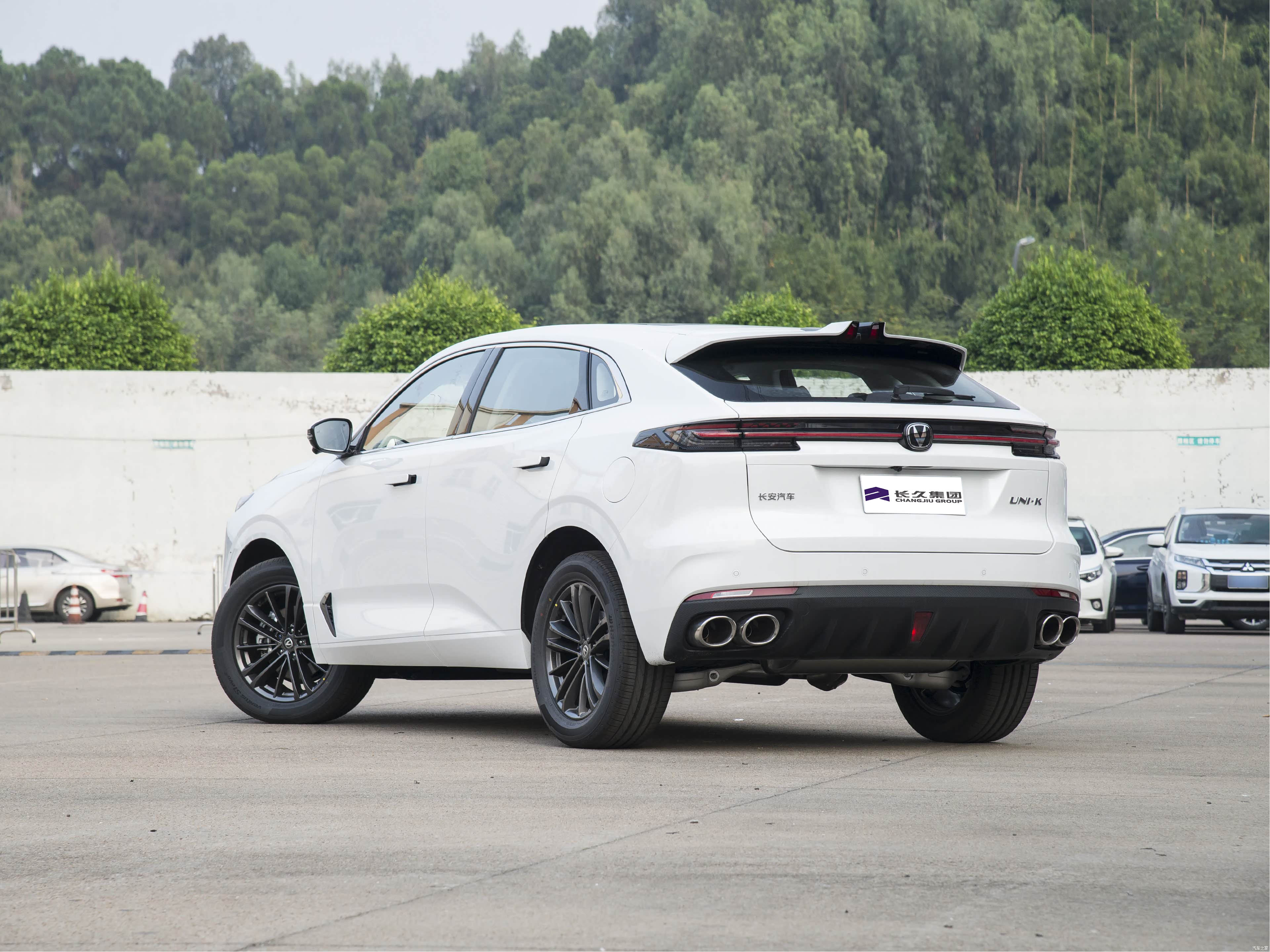 Changan UNI-K -4 Changan UNI-K -4