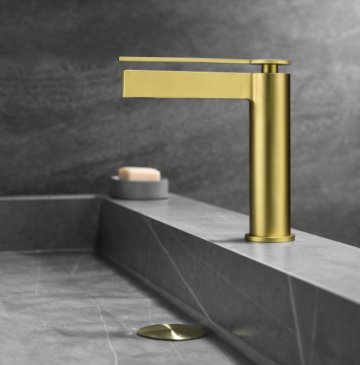 Single Hole Brass Faucet