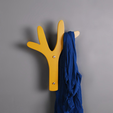 wall wooden garment rack design