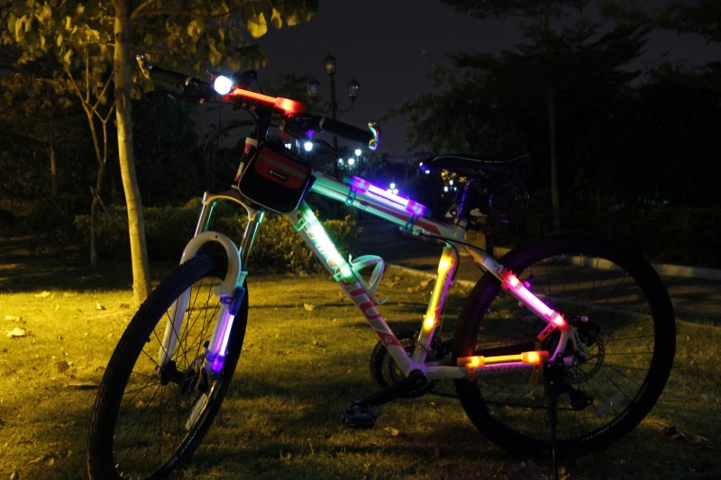 Super Flare Bicycle LED Light, Safety, Warning Hot Sales 360degree Bent