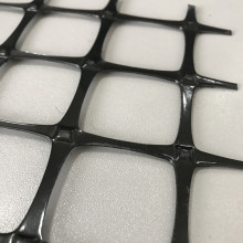 Grille en polypropylène extrudé biaxiale pour la stabilisation du sol