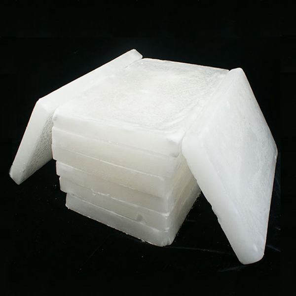 Semi refined paraffin wax 1-3% oil