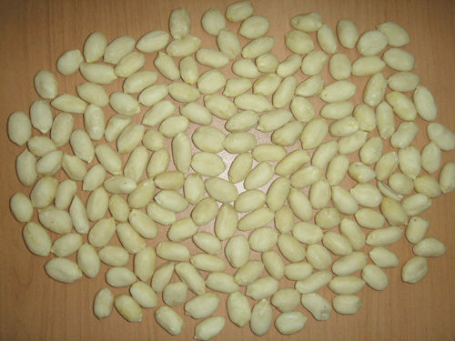 blanched peanut