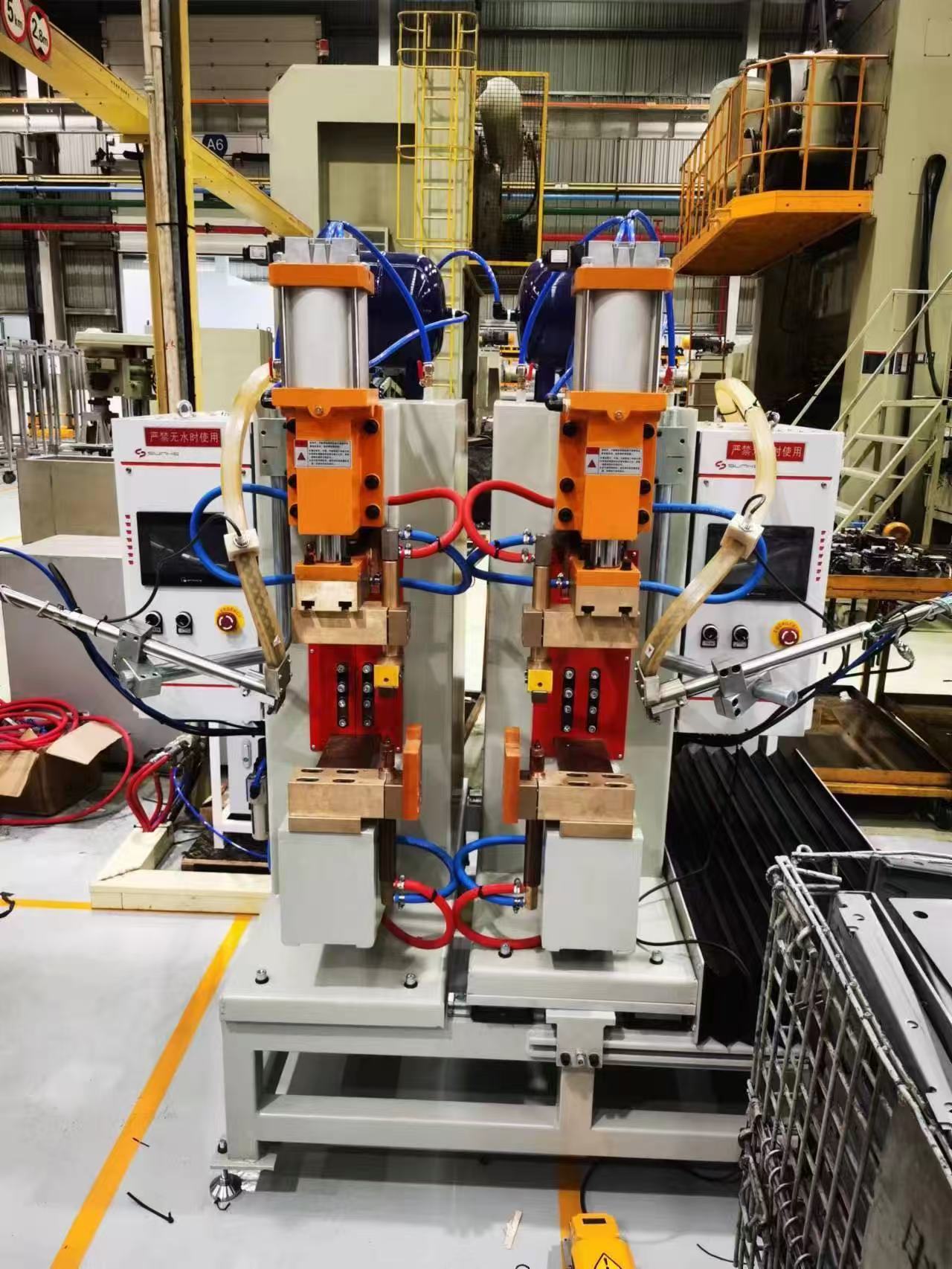 double head Spot welding machine with Automatic nut feeder (5) double head Spot welding machine with Automatic nut feeder (5)