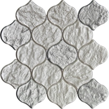 Mosaïque de lanterne de couleur blanche et argent