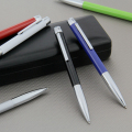 Đặt thiết kế kim loại bút