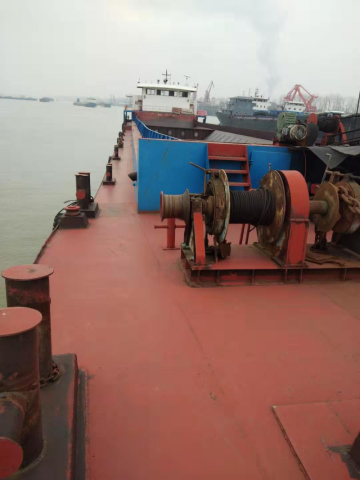 3300T Self unloading sand vessel build in 2014