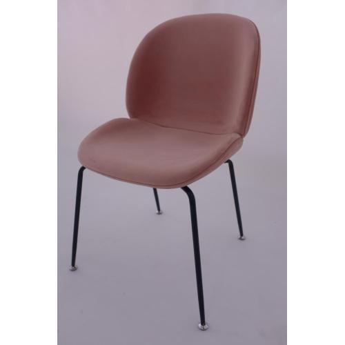 Chaise moderne en forme de scarabée avec métal noir