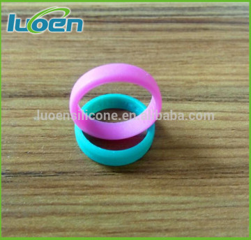 Custom silicone wedding ring fit for man and woman