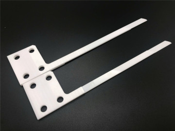 Alumina ceramic robotic arm for semiconductor