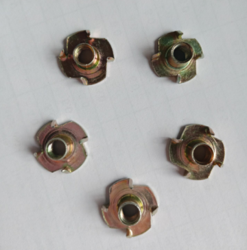 Colour Zinc Plating 4 claw Locking Tee Nuts