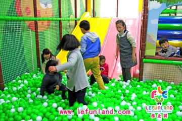 lefunland kids indoor ball pit