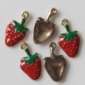 Great Selection Cute Strawberry Fruit Enamel Charms Lovely Strawberry Charms Pendants for bracelets wholesale 11*18MM