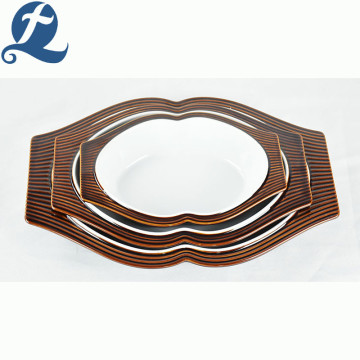 Plat de cuisson marron design de haute qualité avec binaural