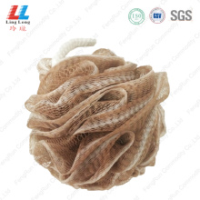 Deep color mixture mesh bath sponge