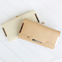 Flap Wallet with Long Frame Around (E13106)