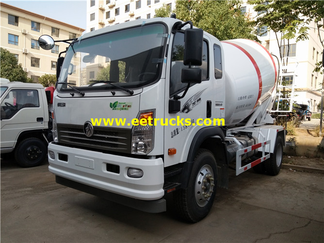 5000 Liters 160hp SINOTRUK Cement Mixer Trucks