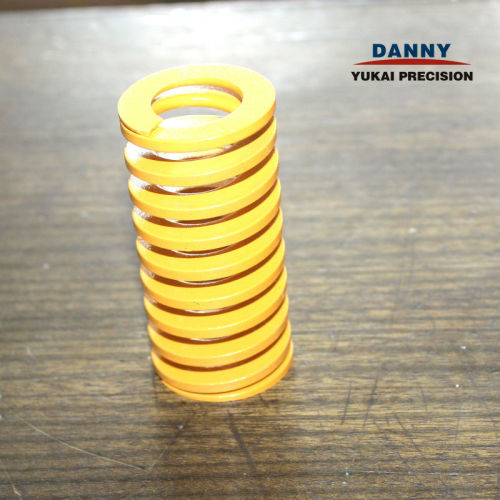 Die Springs ISO 10243 flat coil springs,precision finishing