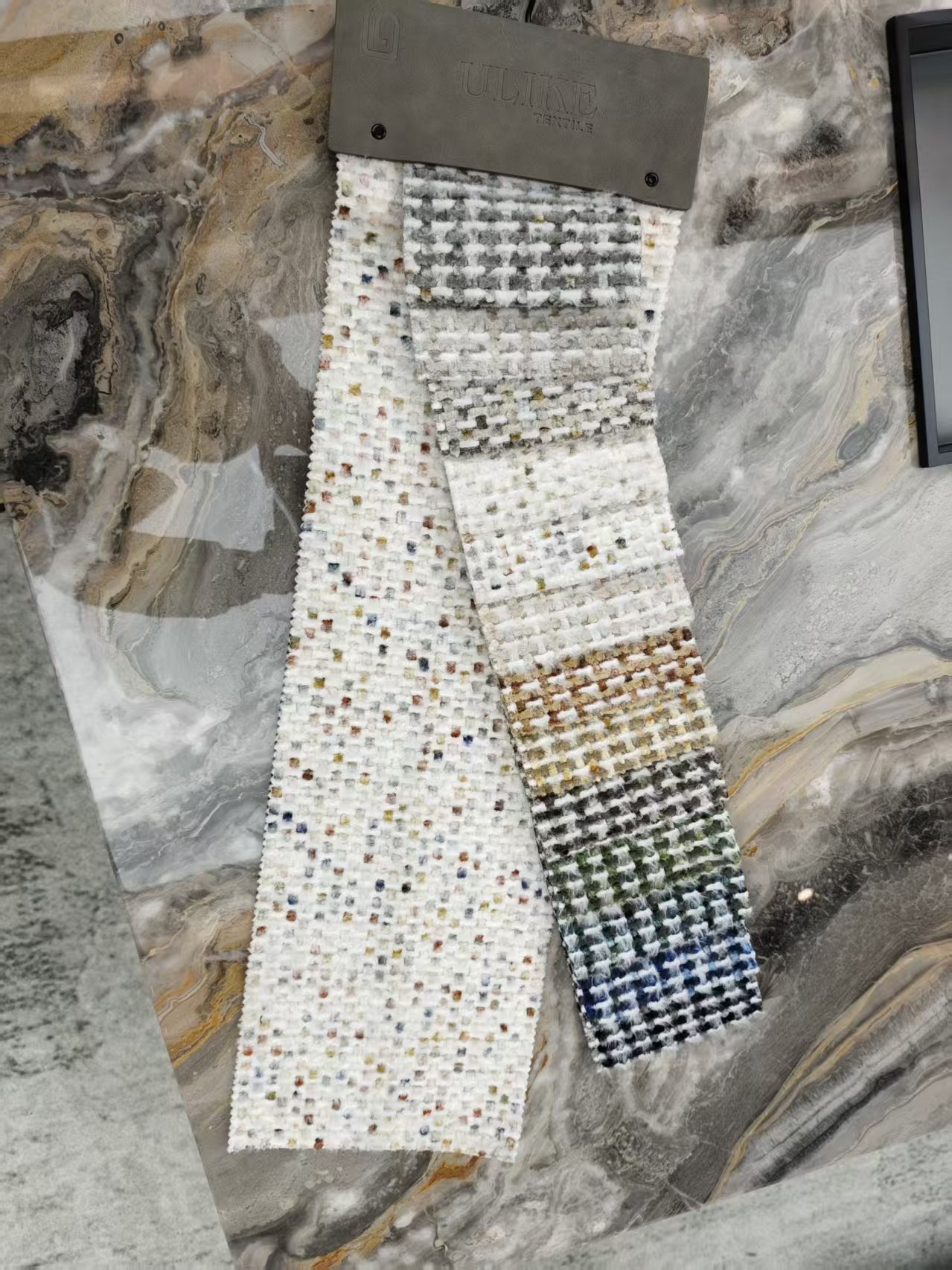 پارچه مخملی velvet fabric